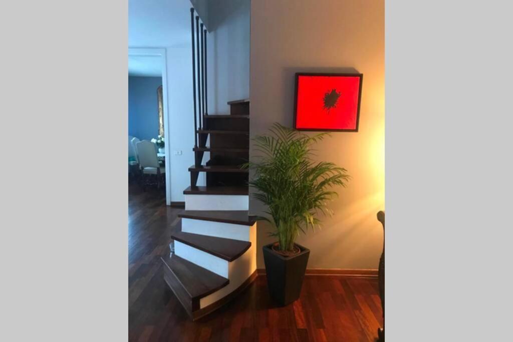 Dadahome Elegante Appartamento Vicino Al Centro Trévise Extérieur photo