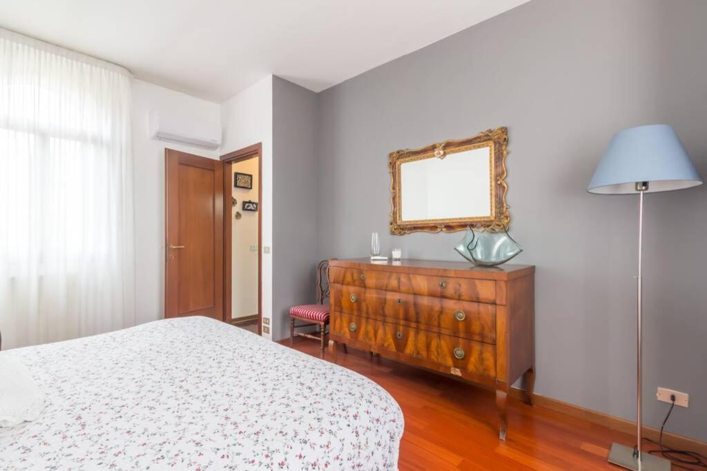 Dadahome Elegante Appartamento Vicino Al Centro Trévise Extérieur photo